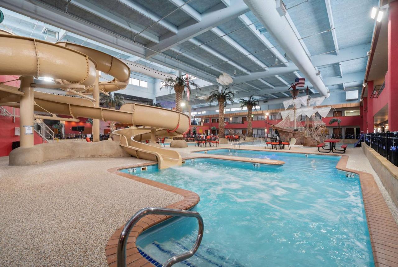 Ramada By Wyndham Sioux Falls Airport - Waterpark Resort & Event Center Eksteriør bilde