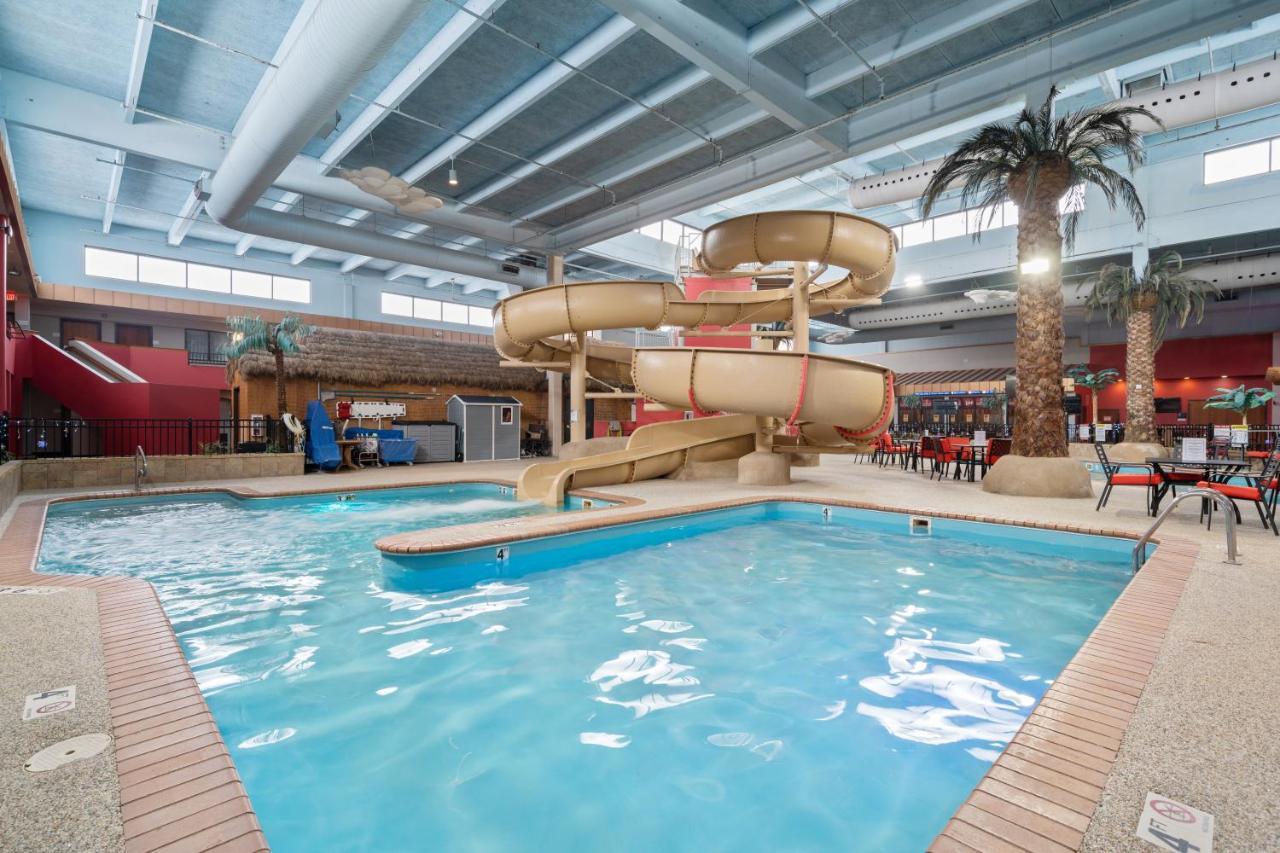 Ramada By Wyndham Sioux Falls Airport - Waterpark Resort & Event Center Eksteriør bilde
