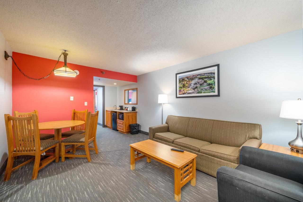 Ramada By Wyndham Sioux Falls Airport - Waterpark Resort & Event Center Eksteriør bilde