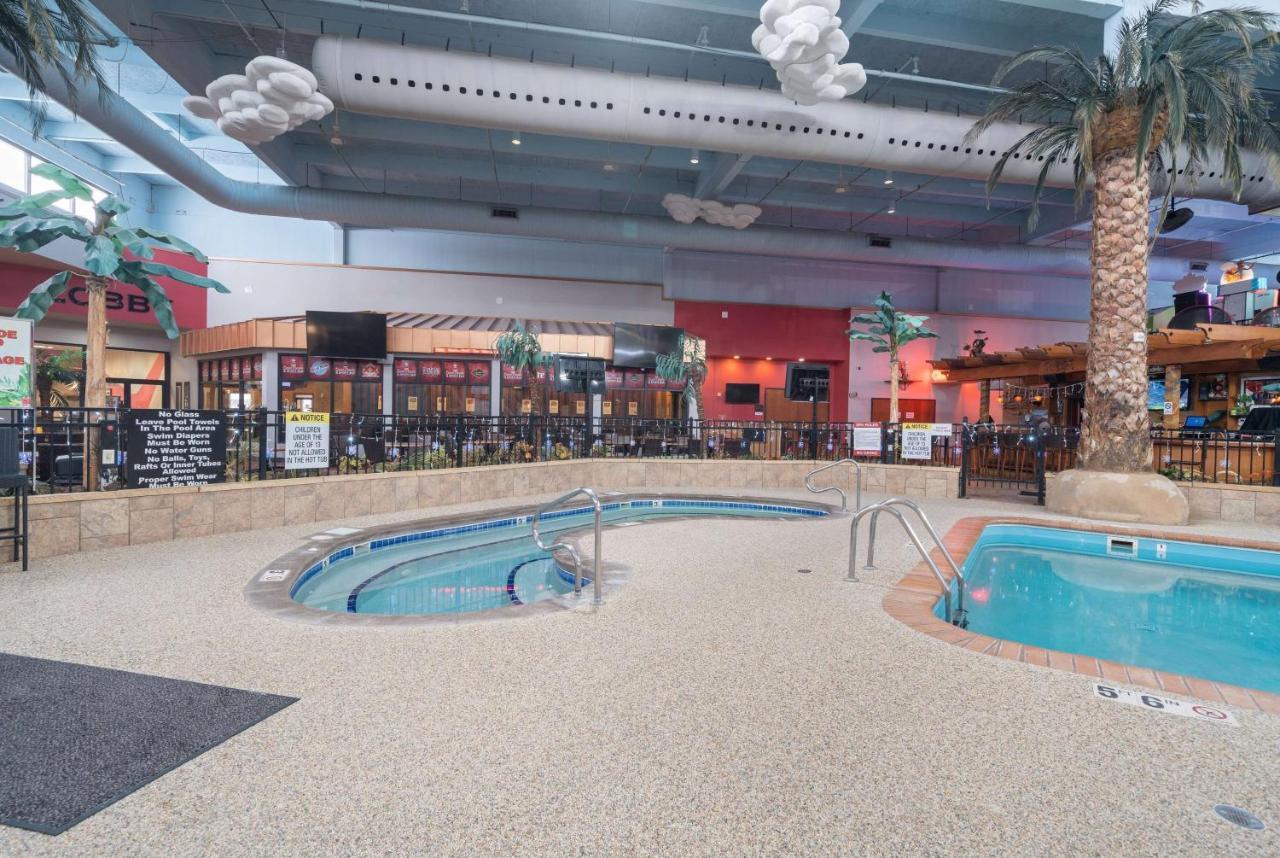Ramada By Wyndham Sioux Falls Airport - Waterpark Resort & Event Center Eksteriør bilde