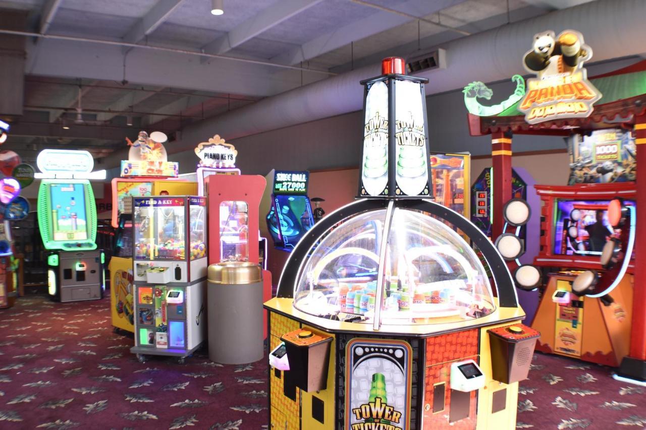 Ramada By Wyndham Sioux Falls Airport - Waterpark Resort & Event Center Eksteriør bilde